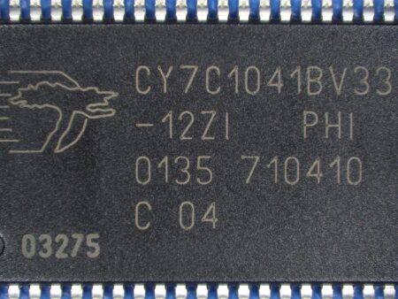 Cypress Semiconductor CY7C1041BV33-12ZIT Integrated Circuit