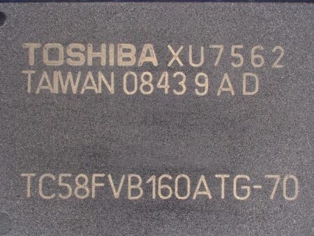 Toshiba TC58FVB160ATG70 NAND Flash